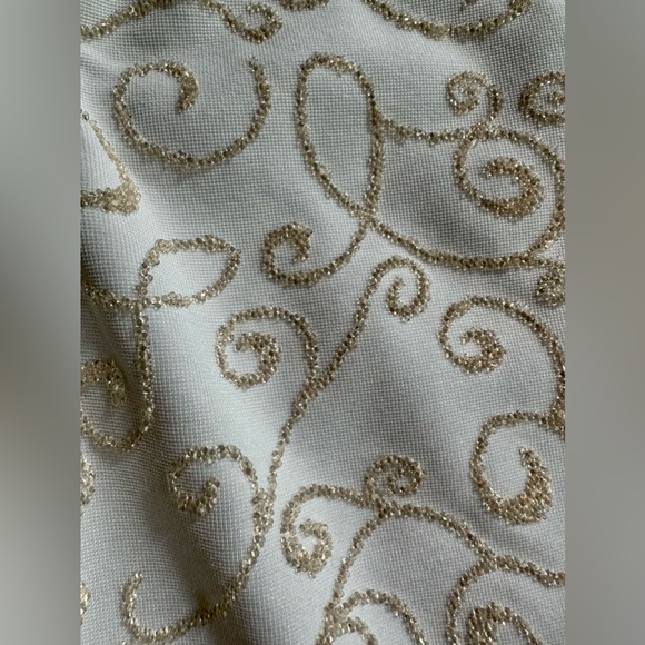Alexia Admor white dress with gold beads. Size large. - Picture 5 of 7